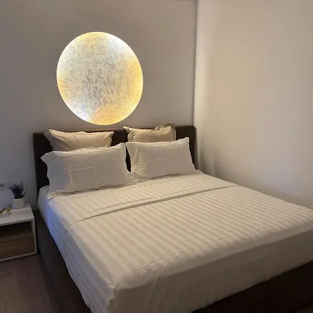 Nemelia House דירה *