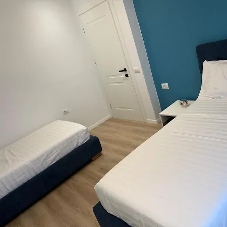Nemelia House דירה סרנדה